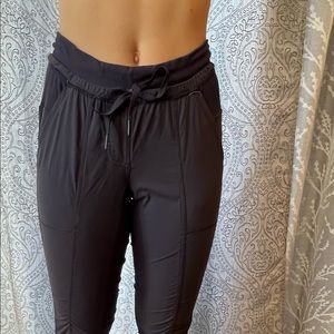 Lulu lemons dance studio pants size 4